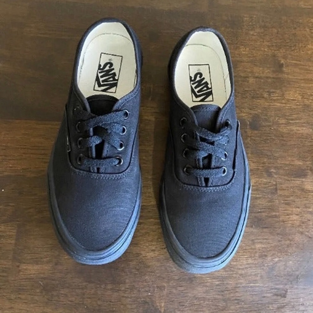 VANS Authentic Canvas Skate Shoes Women's 7.5